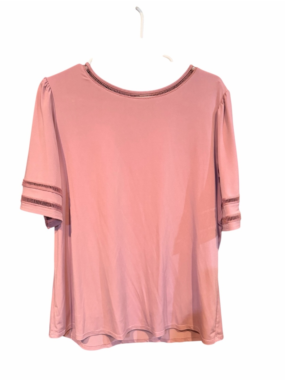 Women’s Dusty Rose Short Sleeve Top with Ladder Trim